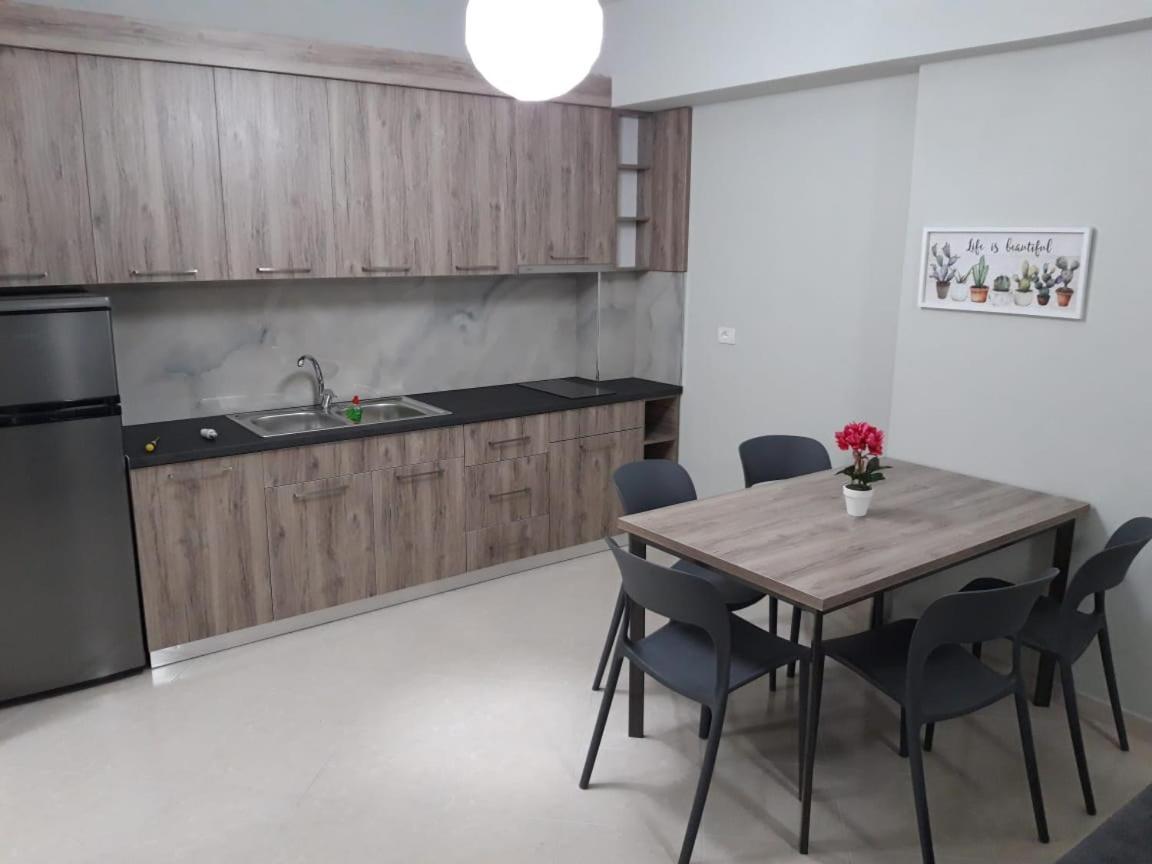 Disy Apartments Vlore Room photo